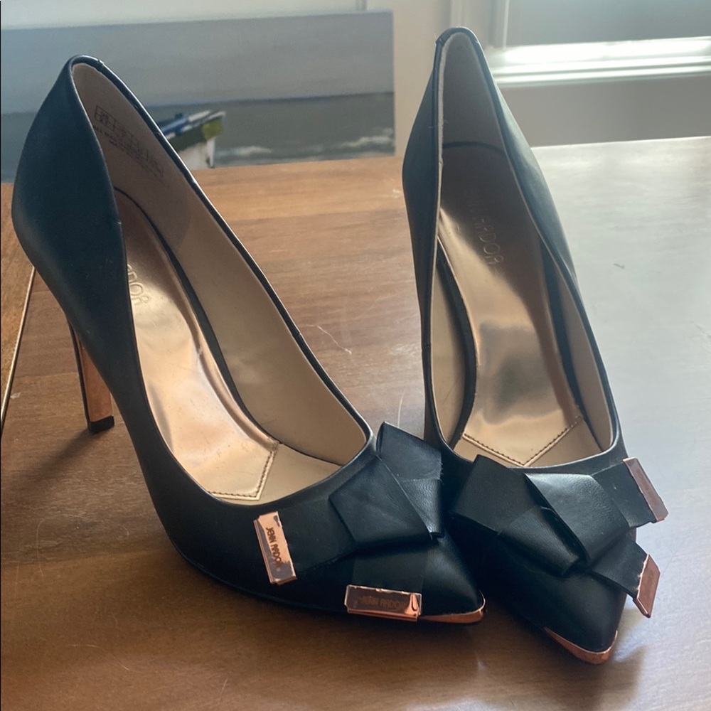 Jenn Ardor Black Heels with Bow Detail
